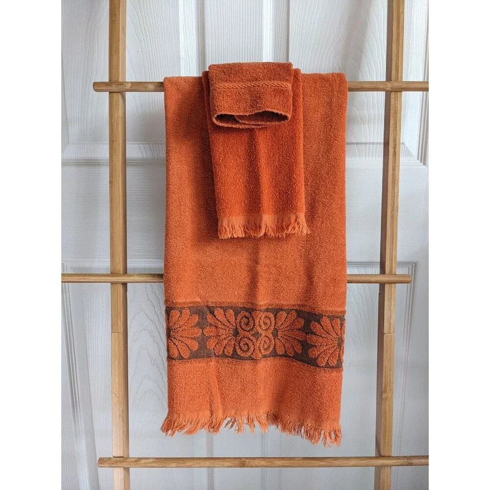 Vintage 70's Cannon Monticello Burnt Orange Sculpted Fringed Bath Towel Set of 3